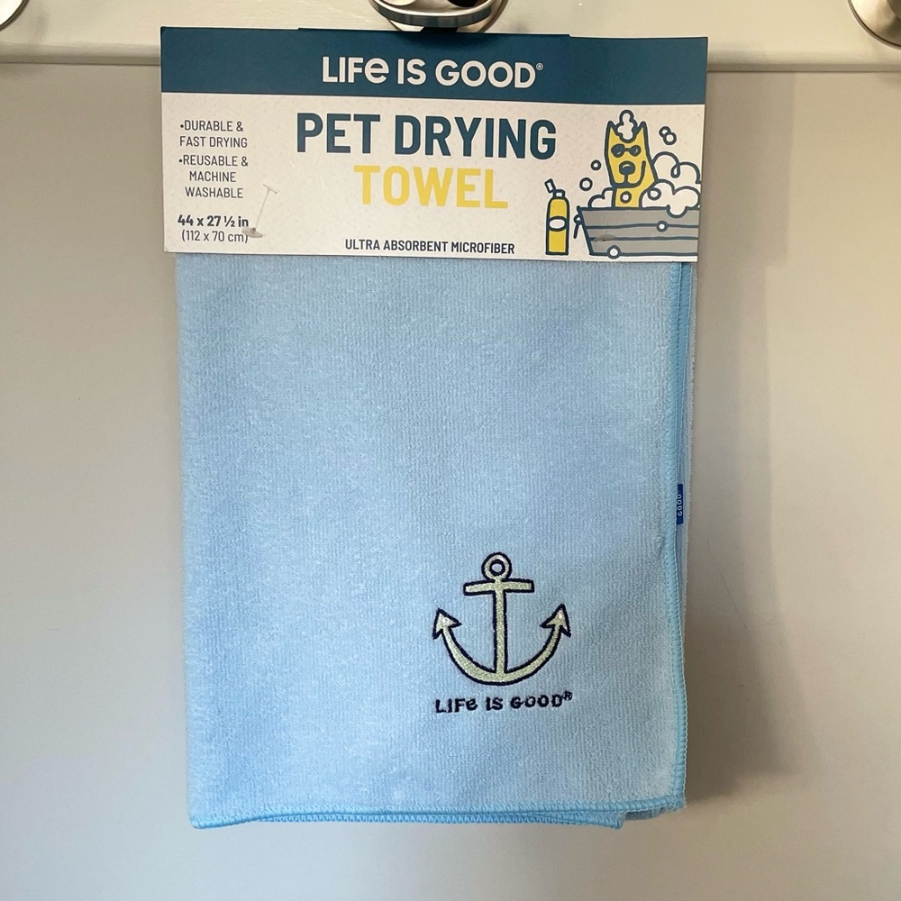 NWT LIFE IS GOOD PET TOWEL LIGHT BLUE DOG MICROFIBER DRYING ANCHOR LOGO NAUTICAL